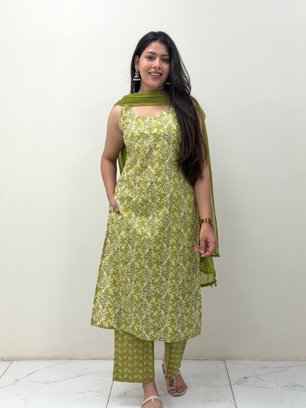 Leaffy green straight suit set Jonaya