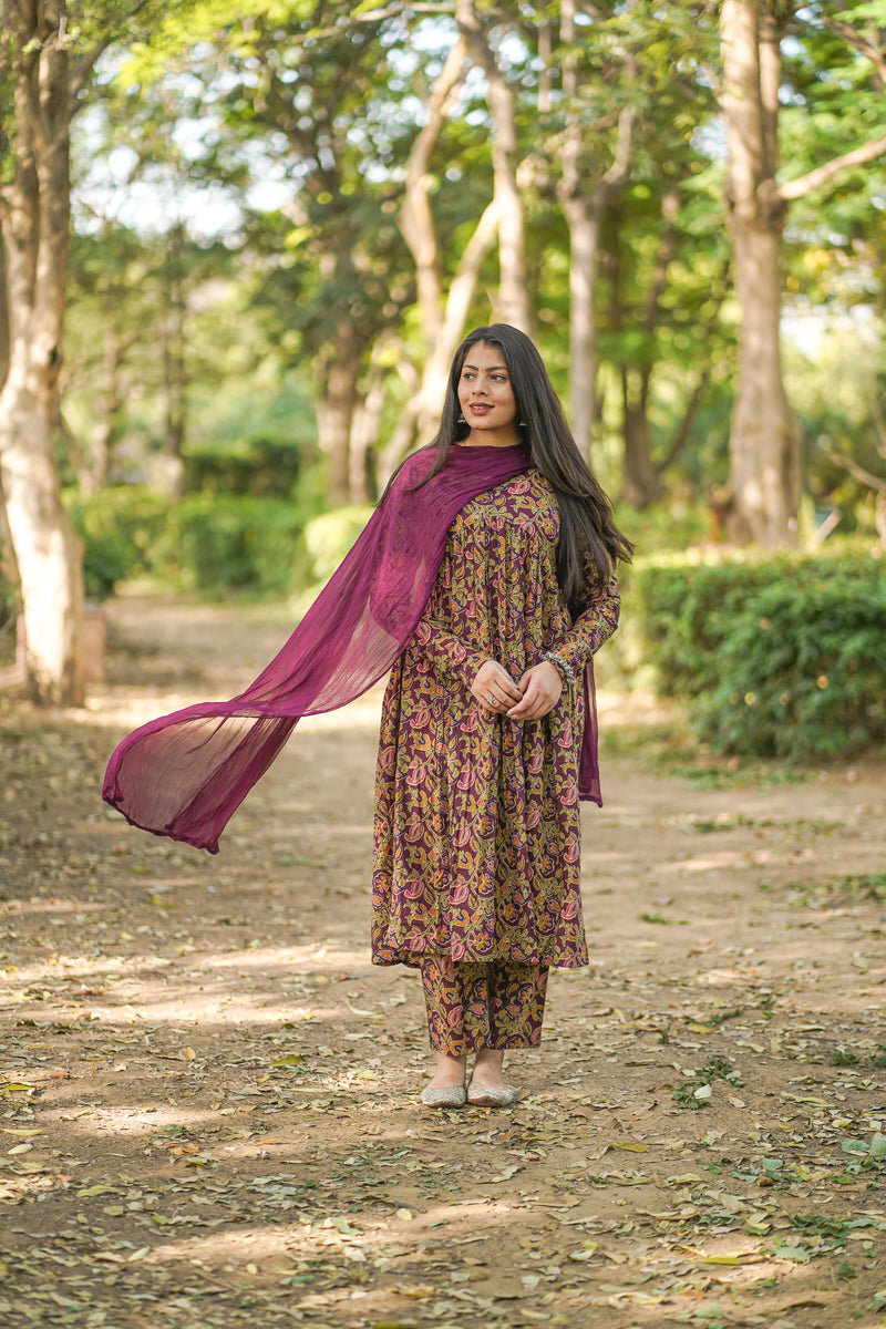 Wine printed floral suit set - Jonaya
