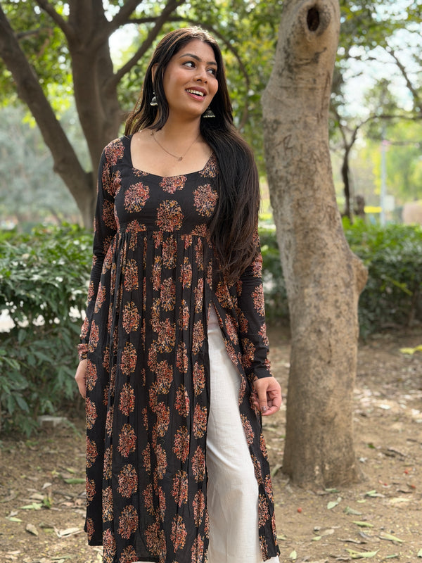 Black Red front slit kameez Jonaya