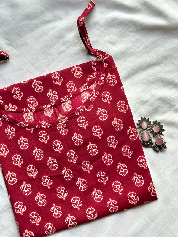 Maroon Booti Strap Kurti - Jonaya