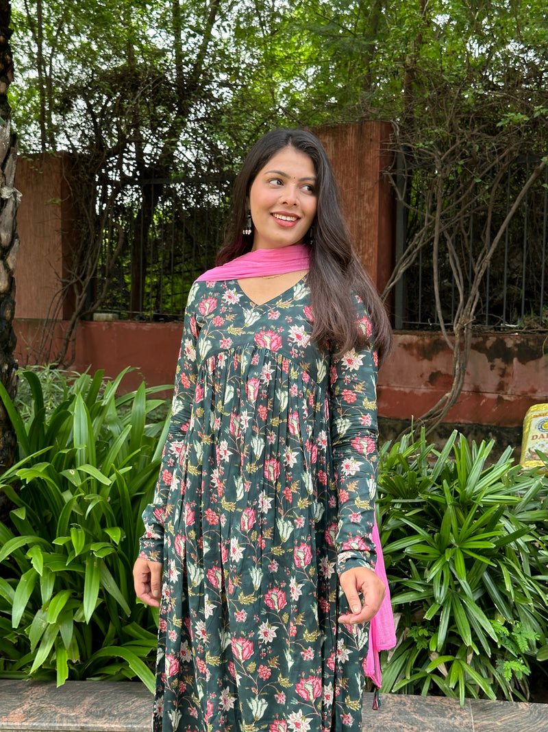 Bottle green Mohini suit set - Jonaya