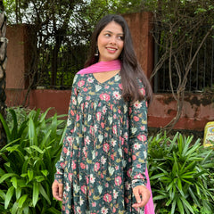Bottle green Mohini suit set - Jonaya