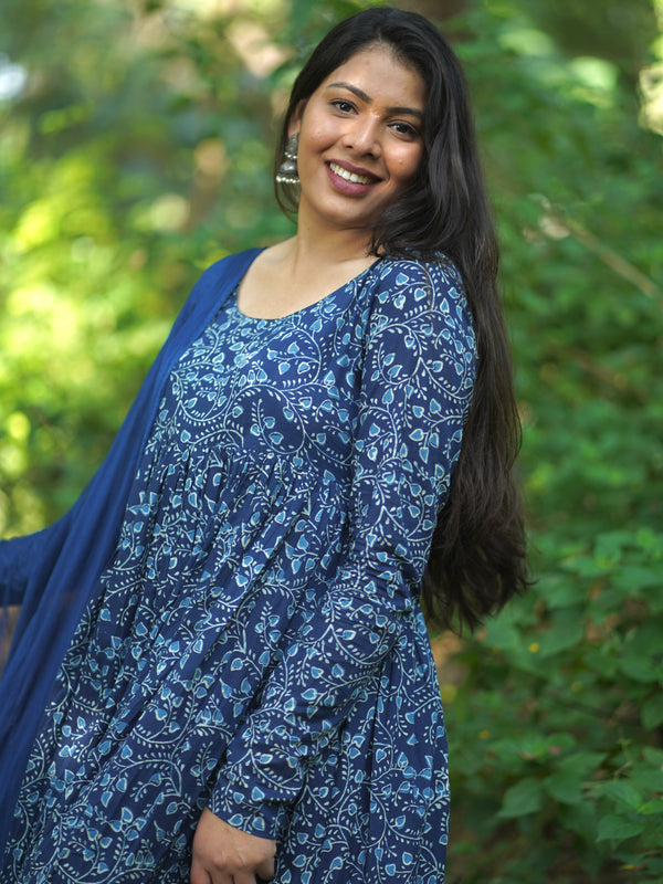 Indigo baag flare suit set Jonaya