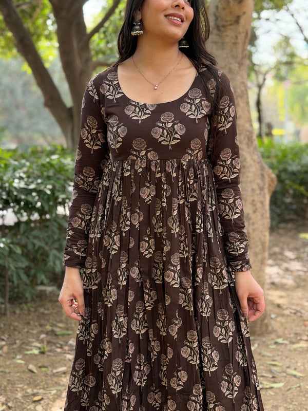 Brown beige gulab kameez Jonaya