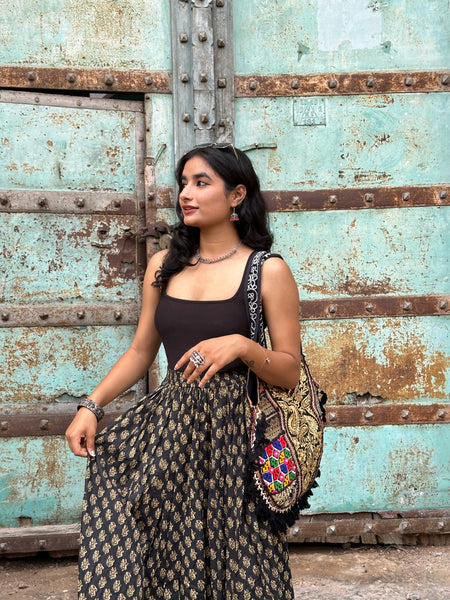 Midnight floral flared skirt - Jonaya