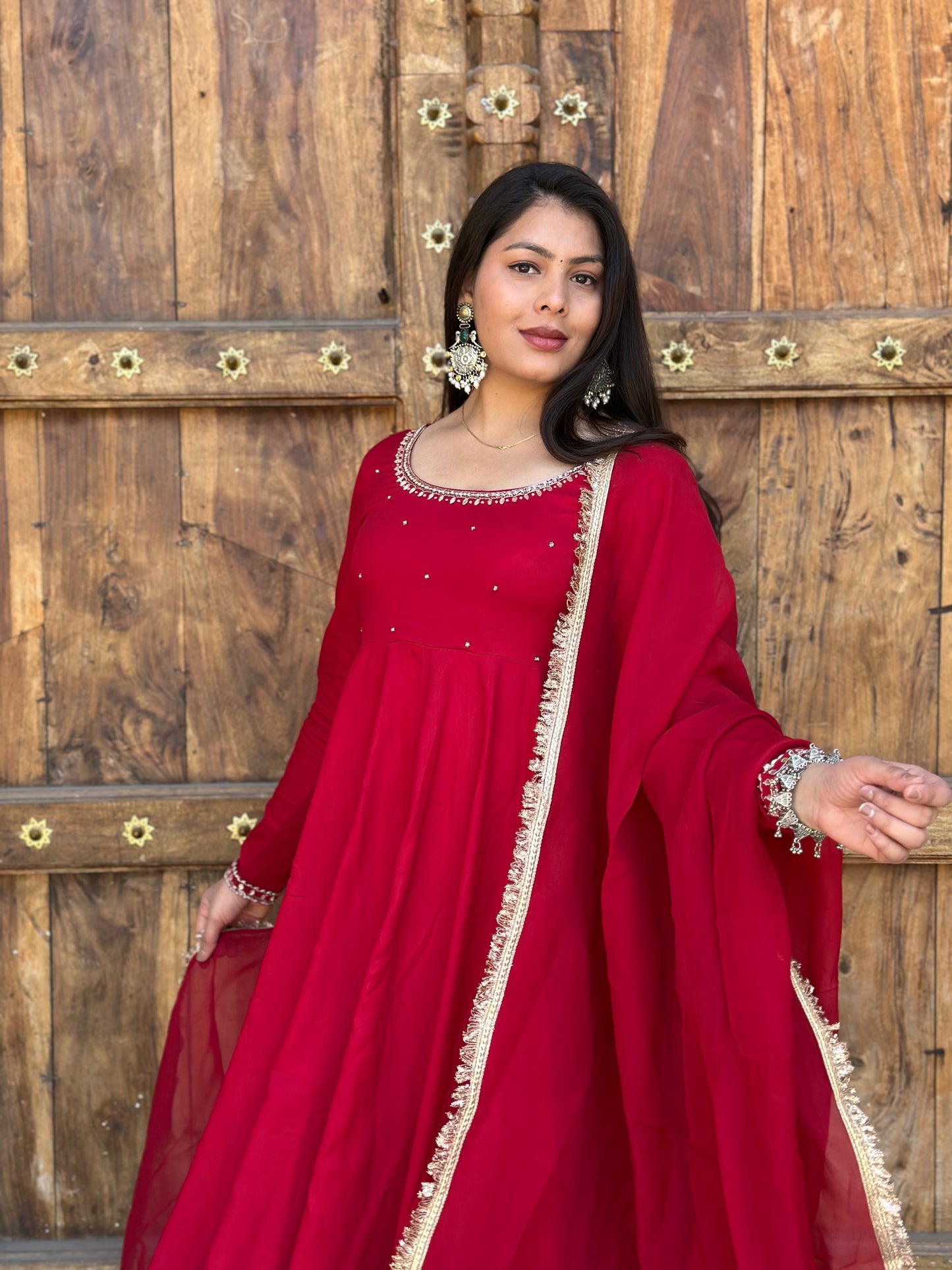 Shagun Laal Lux suit set