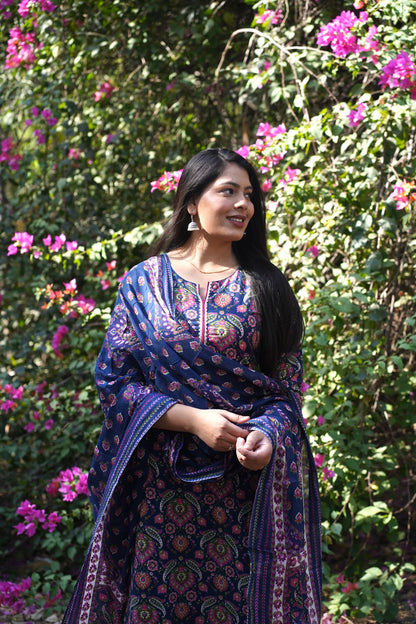 Blue pink floral straight suit set