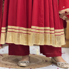 Laal gota ghunghru Anarkali set Jonaya