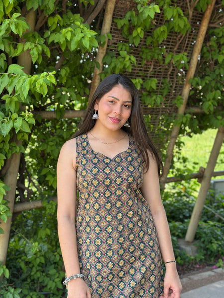Green Ajrakh booti Straight kameez - Jonaya