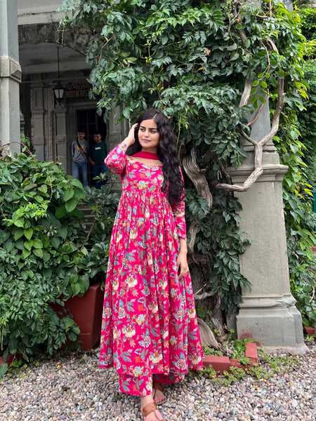 Dreamy Pink Flair suit set - Jonaya