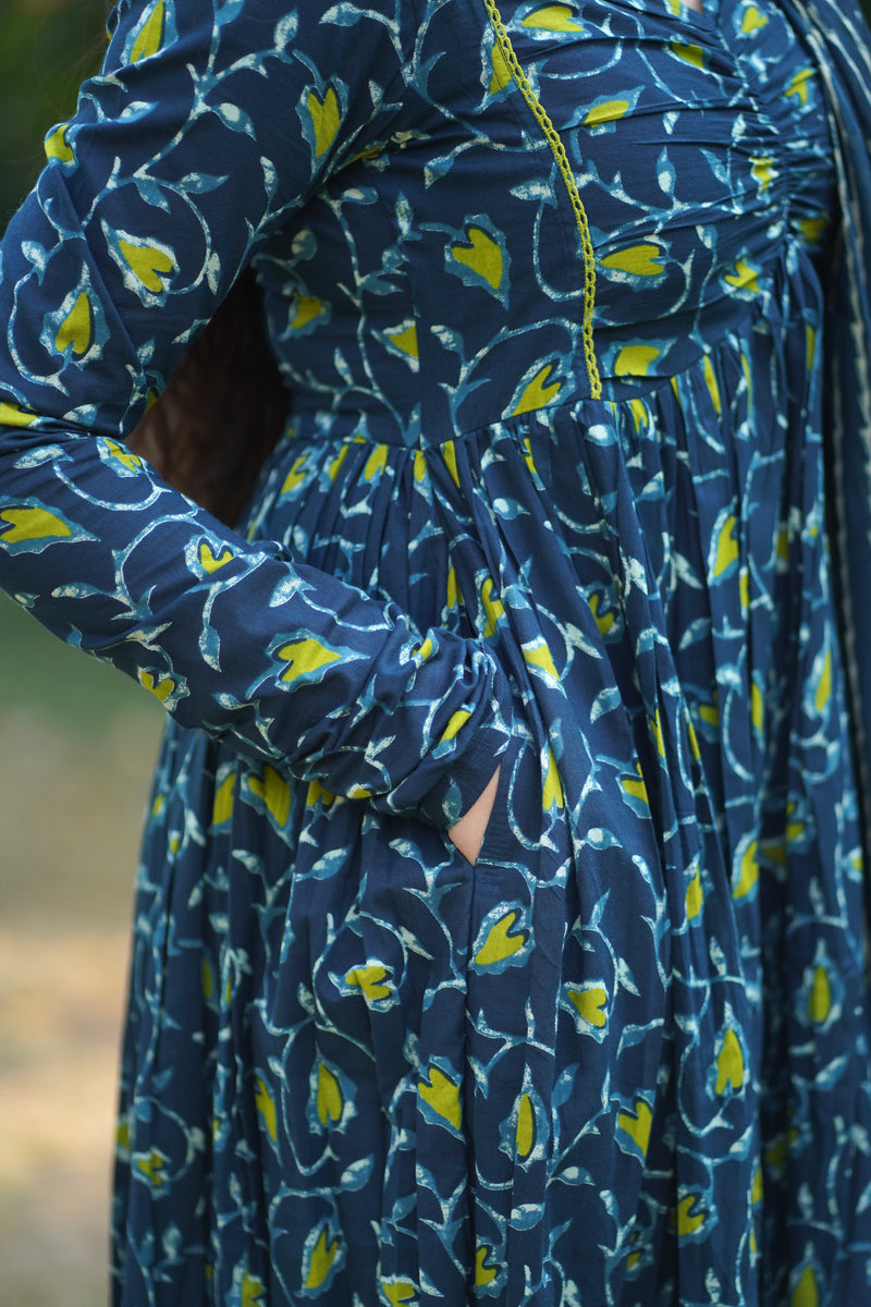 Blue green hearts flare suit set Jonaya