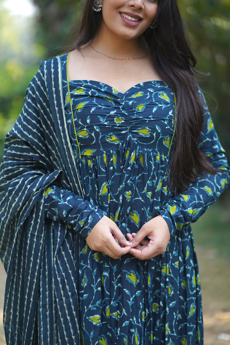 Blue green hearts flare suit set Jonaya