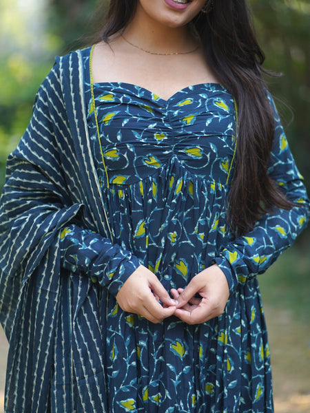 Blue green hearts flare suit set Jonaya