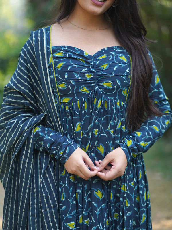 Blue green hearts flare suit set Jonaya