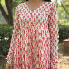 Pink fool patti flare kameez Jonaya