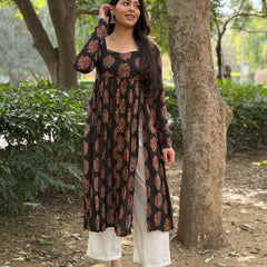 Black Red front slit kameez Jonaya