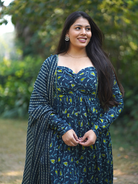 Blue green hearts flare suit set Jonaya