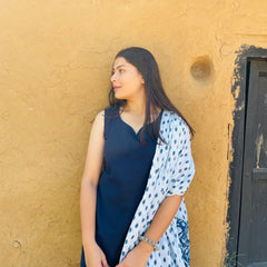 Solid kurta pant set with block print dupatta - Jonaya