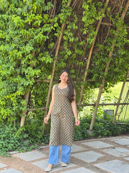 Green Ajrakh booti Straight kameez