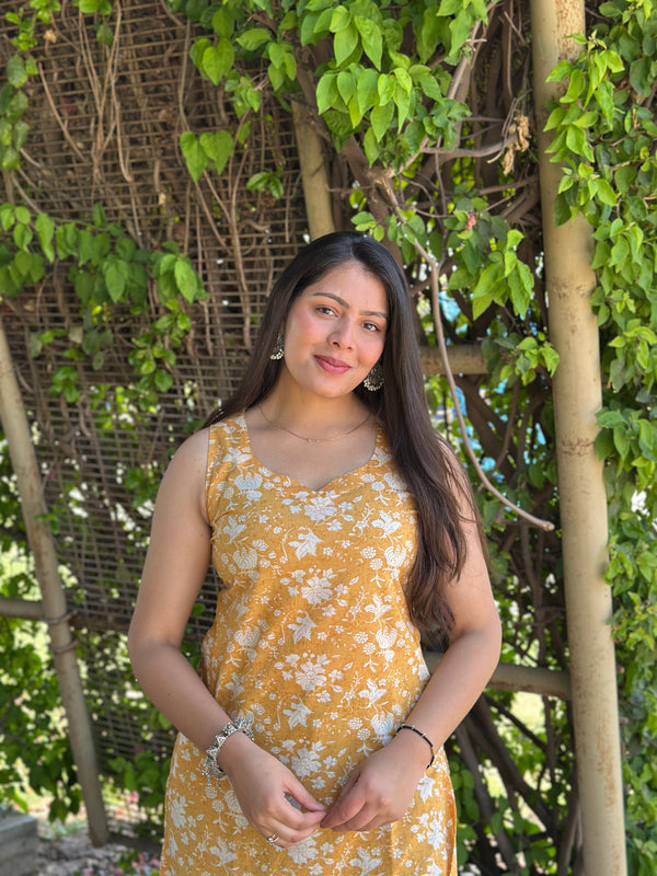 Yellow Noor Floral Straight Kameez - Jonaya