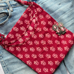 Maroon booti strap kurti - Jonaya