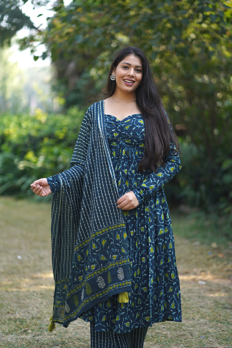 Blue green hearts flare suit set Jonaya