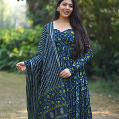 Blue green hearts flare suit set Jonaya