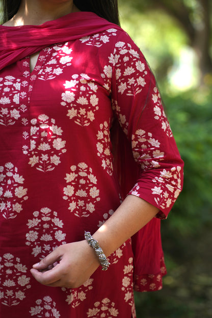 Red block floral straight suit set