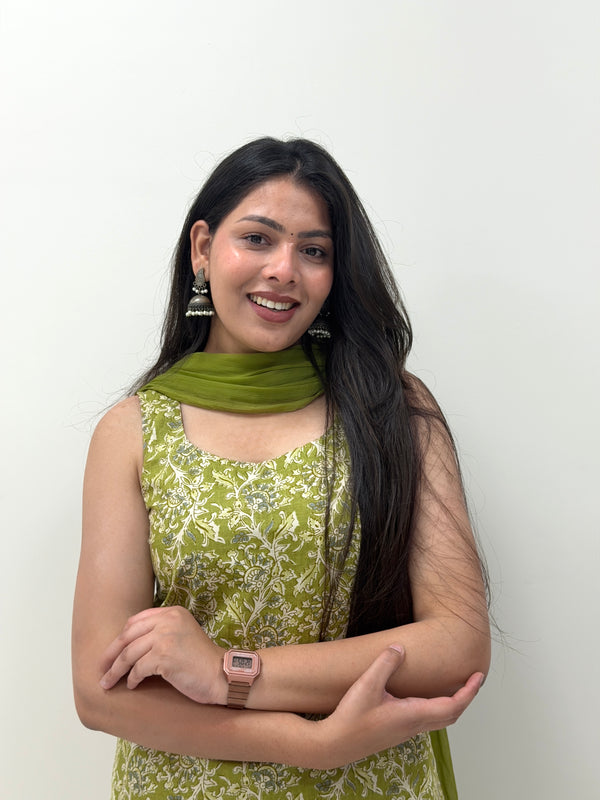 Leaffy green straight suit set Jonaya