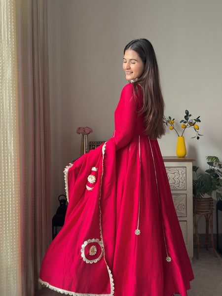 Rose blooming heavy Anarakali Jonaya