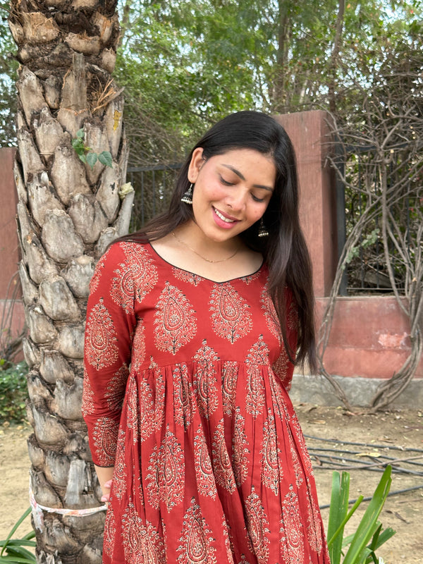 Shagun special Anarkali kameez - Jonaya