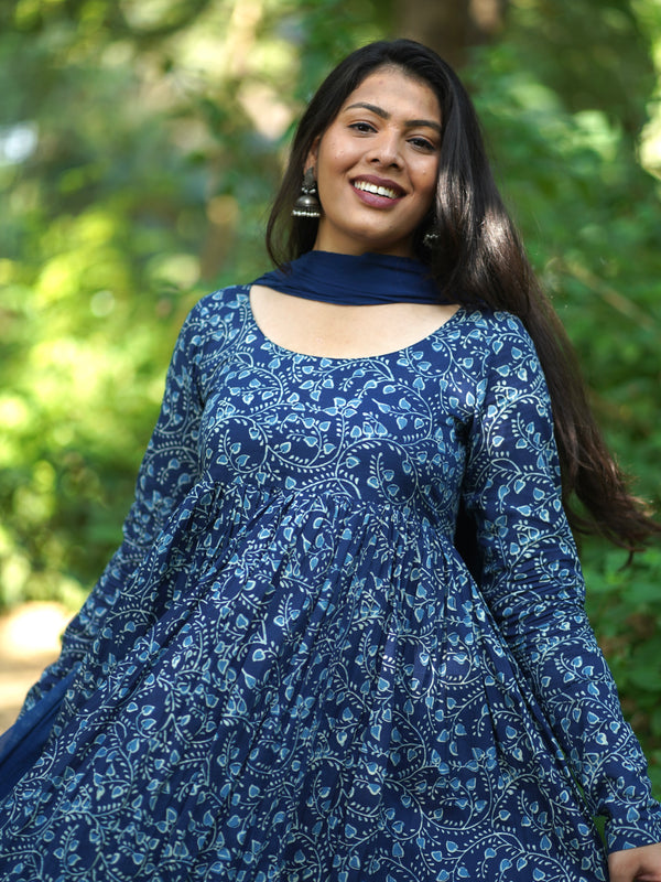 Indigo baag flare suit set Jonaya