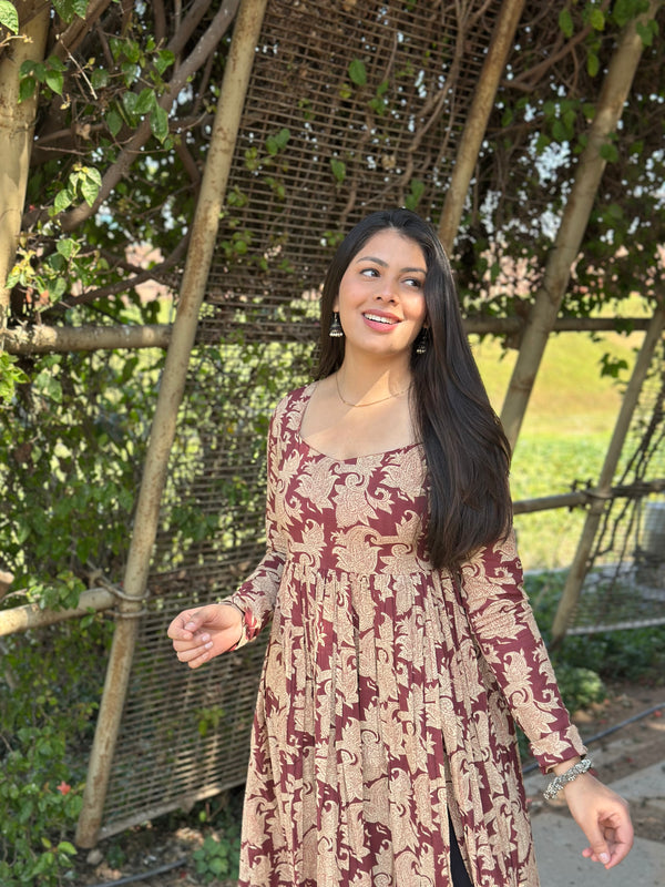 Pastel Beige Front Slit Flared Kameez - Jonaya