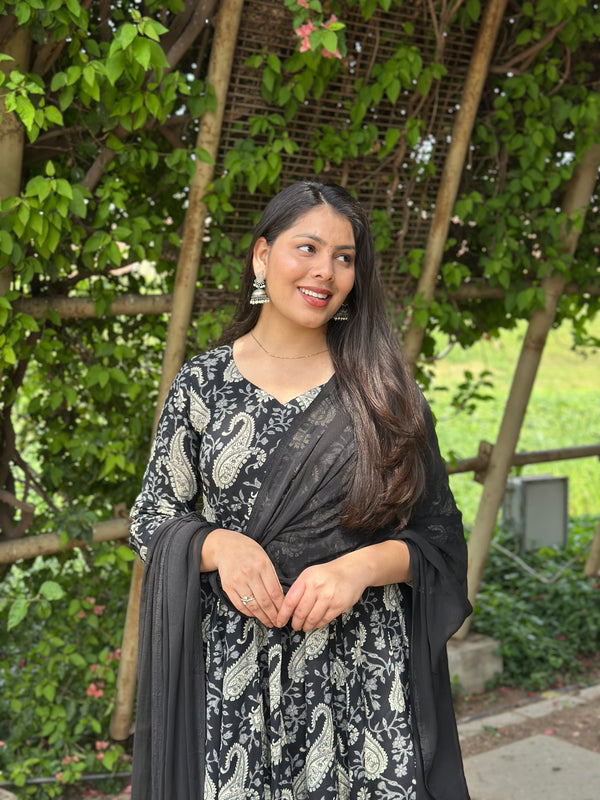 Flory Black Grey Paisley Lace Anarkali Suit Set - Jonaya