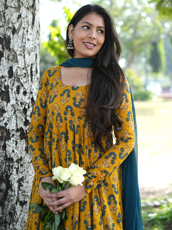 Gulmohar Mustard Anarkali suit set Jonaya