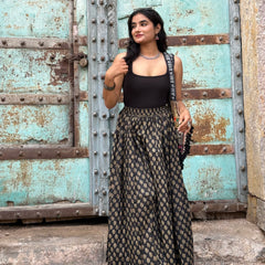 Midnight floral flared skirt - Jonaya