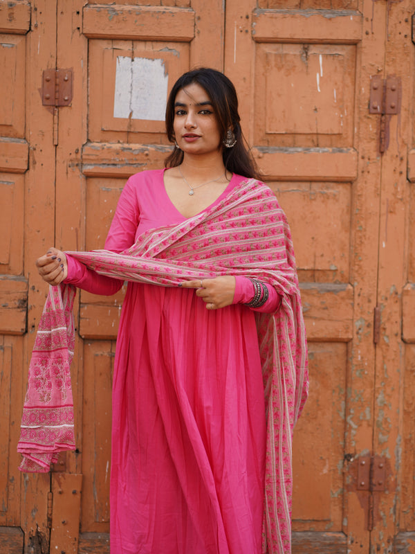 Pink Solid Alia Cut Suit Set - Jonaya