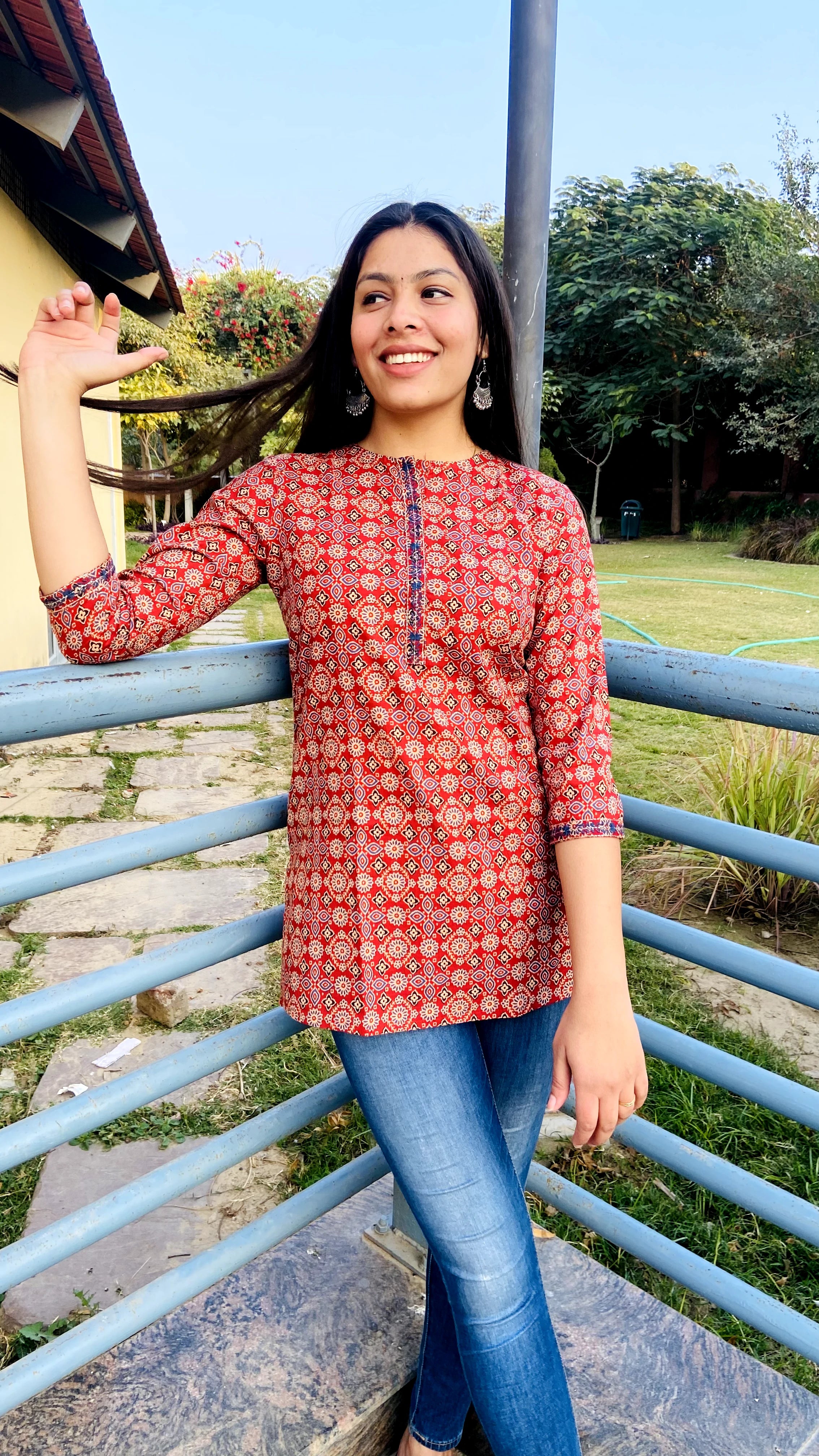 Buy Ishin Women's Silk Blend Maroon Embroidered Anarkali Kurta With Trouser  & Dupatta Online – ISHIN FASHIONS